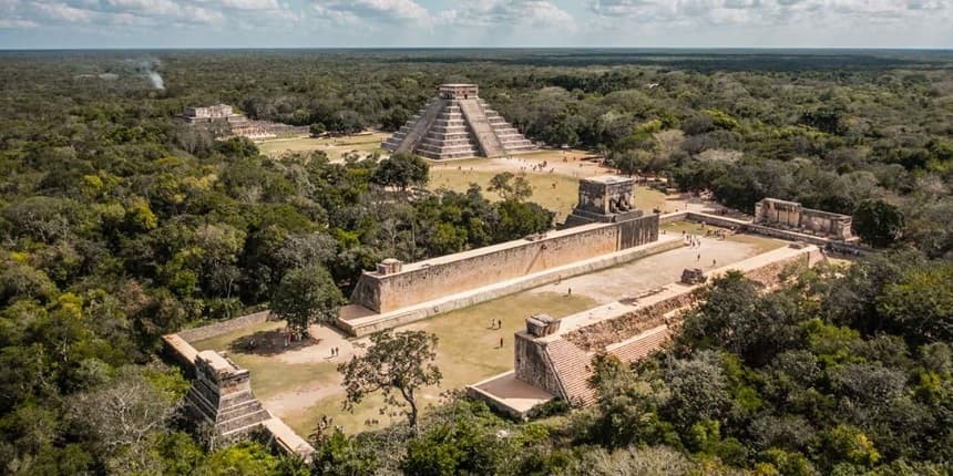 ZONA ARQUEOLÓGICA DE CHICHEN ITZÁ